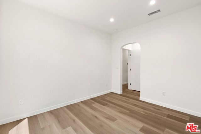 1305 Lucile Avenue 3, Los Angeles, CA 90026