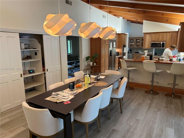 6399 SW 100th St 0, Pinecrest, FL 33156