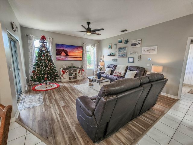 42 WOODLYN LANE, Palm Coast, FL 32164