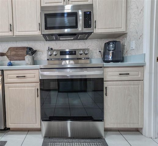 42 WOODLYN LANE, Palm Coast, FL 32164