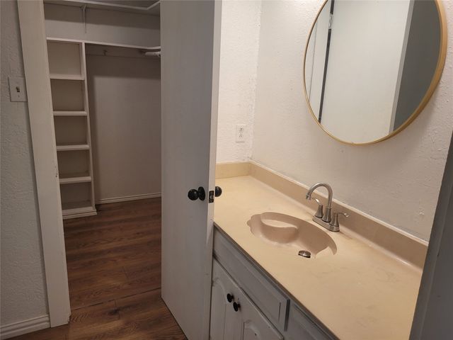 511 Washington Drive, Arlington, TX 76011