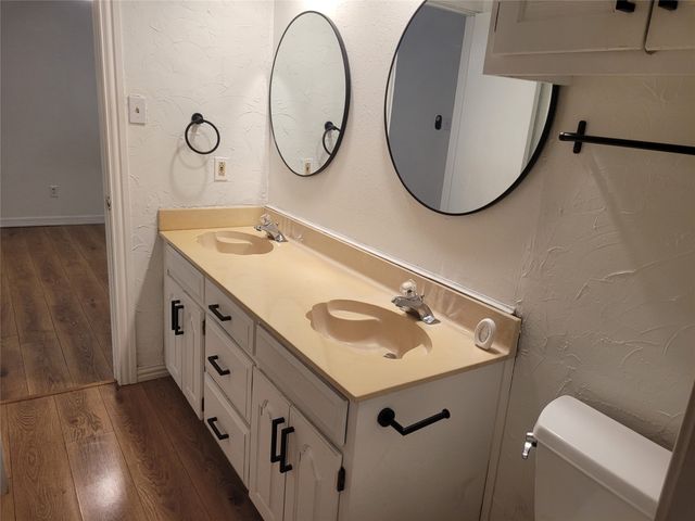 511 Washington Drive, Arlington, TX 76011