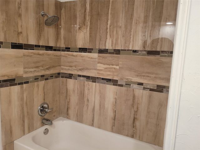 511 Washington Drive, Arlington, TX 76011