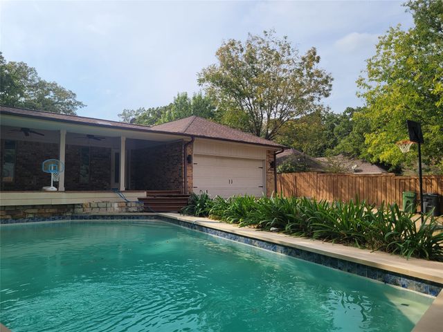 511 Washington Drive, Arlington, TX 76011