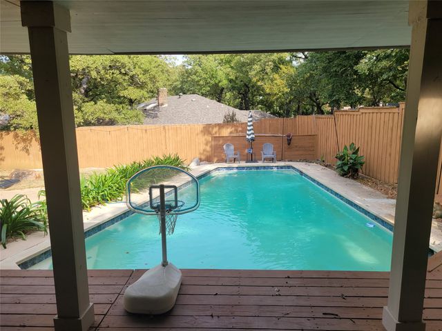 511 Washington Drive, Arlington, TX 76011