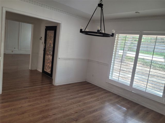 511 Washington Drive, Arlington, TX 76011