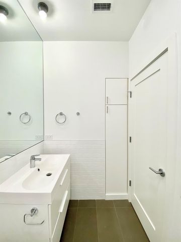 1401 Branard Street A, Houston, TX 77006