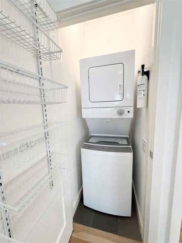 1401 Branard Street A, Houston, TX 77006