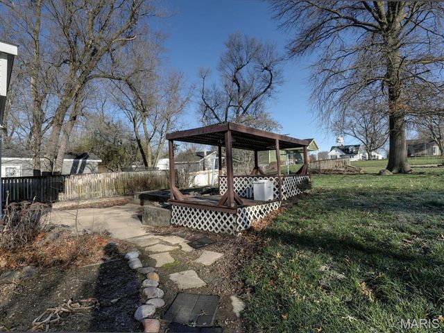 318 W New Street, Palmyra, MO 63461