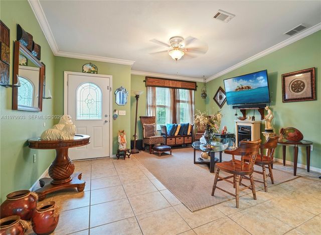 3713 Wild Violet Avenue, Sebring, FL 33876