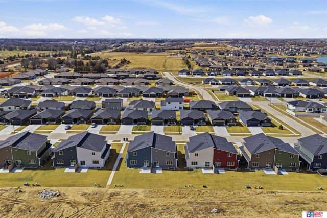 322 N 105th Street, Lincoln, NE 68527