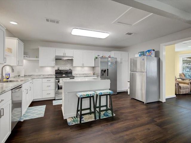 263 Sandy Ridge Drive, Livingston, TX 77351