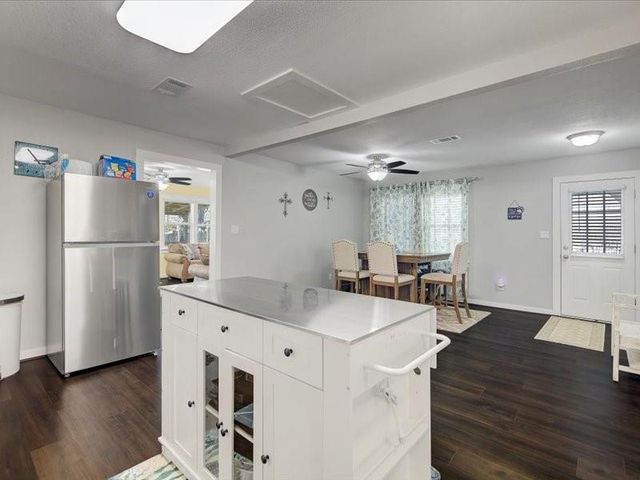 263 Sandy Ridge Drive, Livingston, TX 77351