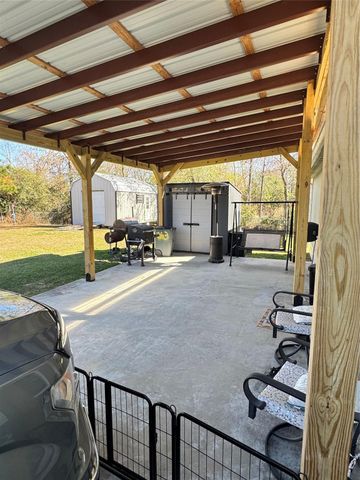 263 Sandy Ridge Drive, Livingston, TX 77351