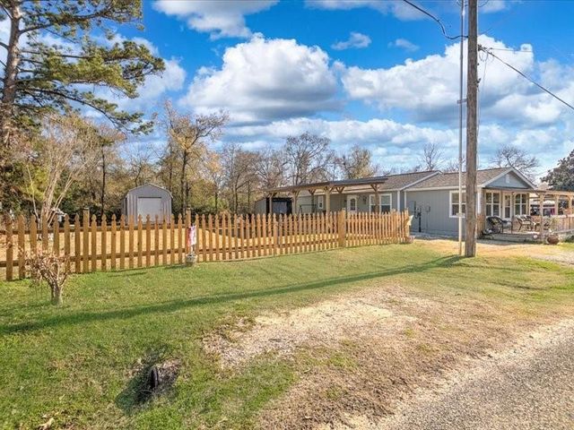 263 Sandy Ridge Drive, Livingston, TX 77351