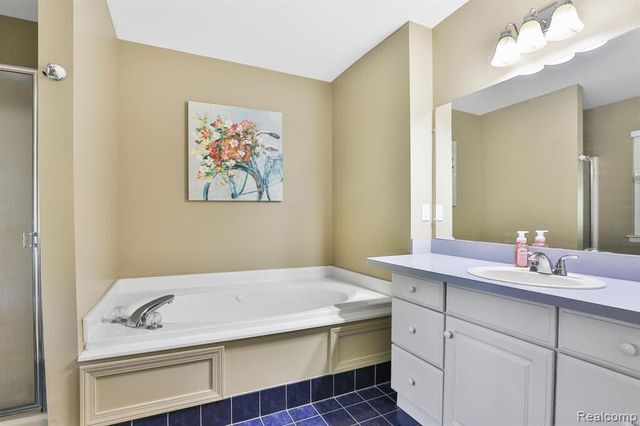 3288 Hickory Drive, Lake Orion Twp, MI 48359