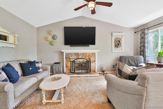 3288 Hickory Drive, Lake Orion Twp, MI 48359