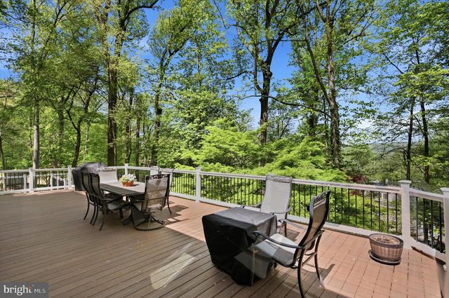 471 HILLTOP RD, Paoli, PA 19301