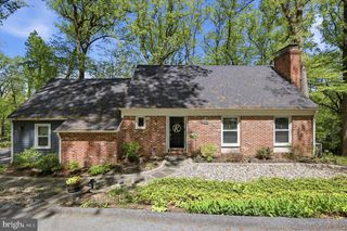471 HILLTOP RD, Paoli, PA 19301