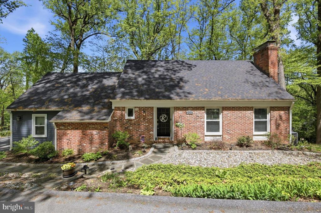 471 HILLTOP RD, Paoli, PA 19301