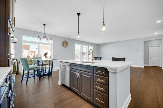 10431 Douglas Drive, St. John, IN 46373