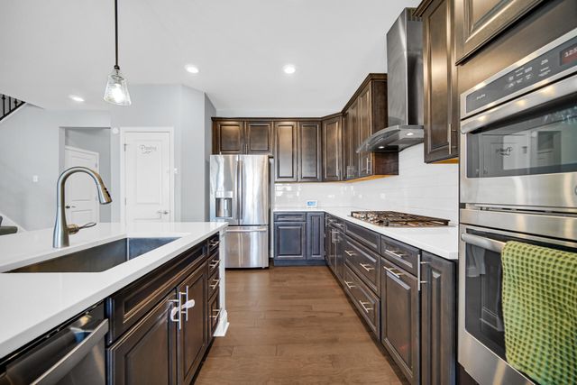 10431 Douglas Drive, St. John, IN 46373