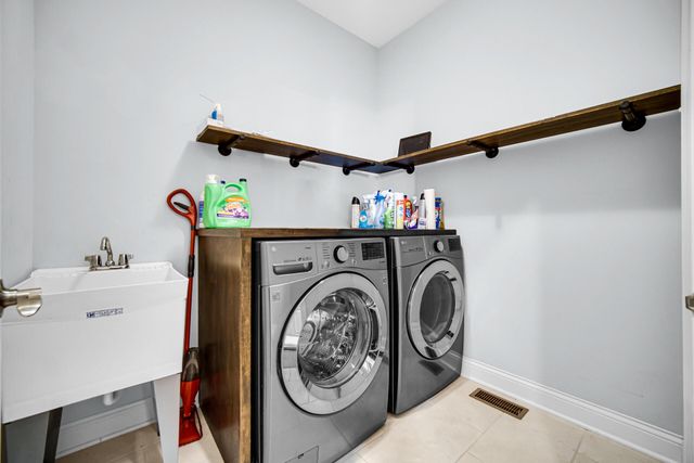 10431 Douglas Drive, St. John, IN 46373