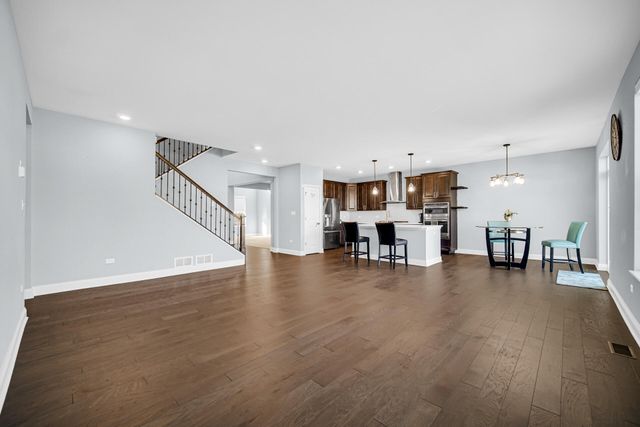 10431 Douglas Drive, St. John, IN 46373