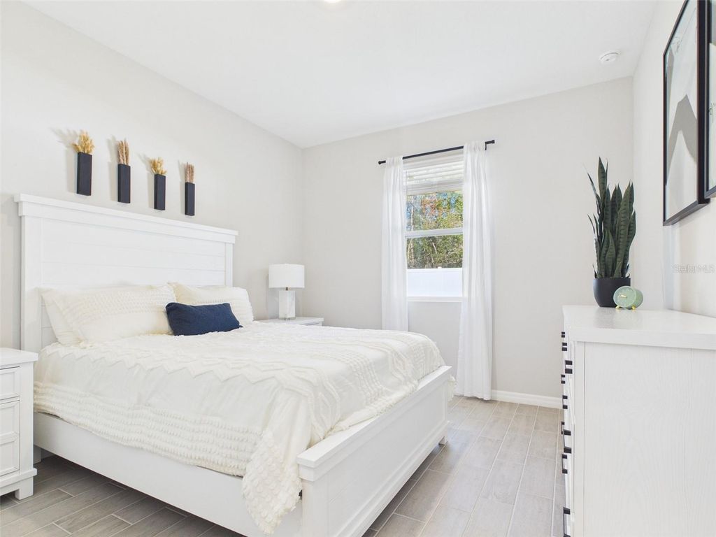 Image 16 of property listing at 13169 SW 73RD AVENUE, Ocala, FL 34473