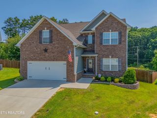 1221 Sky Top Lane, Powell, TN 37849