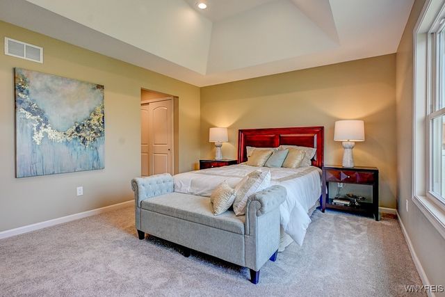 6213 Lakewood Lane, Lockport Town, NY 14094