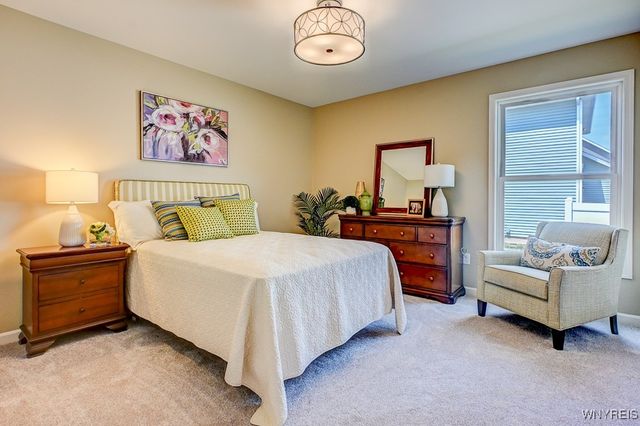 6213 Lakewood Lane, Lockport Town, NY 14094