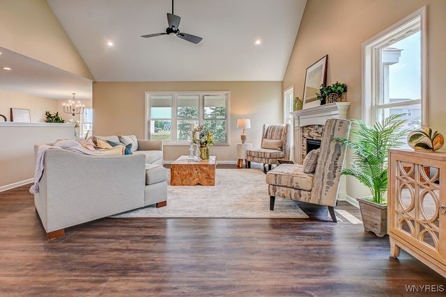 6213 Lakewood Lane, Lockport Town, NY 14094