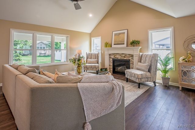 6213 Lakewood Lane, Lockport Town, NY 14094