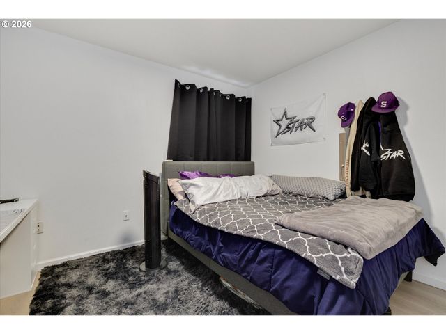 15074 Nw CENTRAL Dr 301, Portland, OR 97229