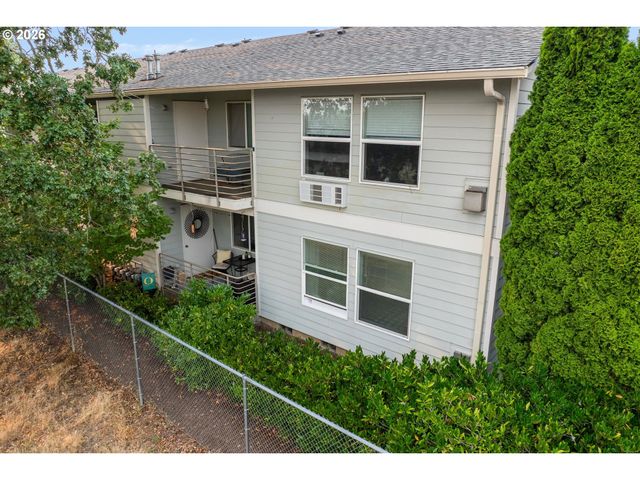 15074 Nw CENTRAL Dr 301, Portland, OR 97229