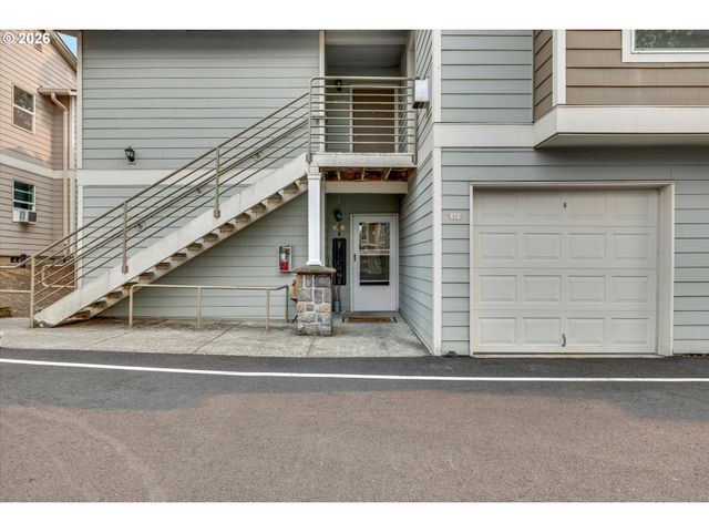 15074 Nw CENTRAL Dr 301, Portland, OR 97229