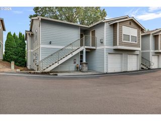 15074 Nw CENTRAL Dr 301, Portland, OR 97229