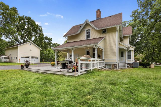 5932 N Riverview Drive, Kalamazoo, MI 49004