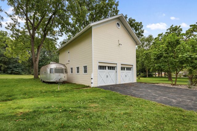 5932 N Riverview Drive, Kalamazoo, MI 49004