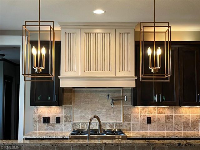 11881 58th Street N, Lake Elmo, MN 55042