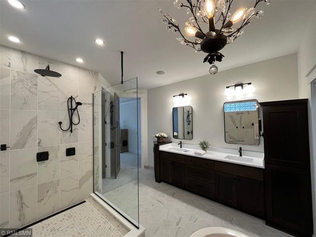 11881 58th Street N, Lake Elmo, MN 55042