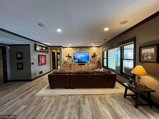 11881 58th Street N, Lake Elmo, MN 55042