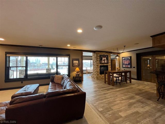 11881 58th Street N, Lake Elmo, MN 55042