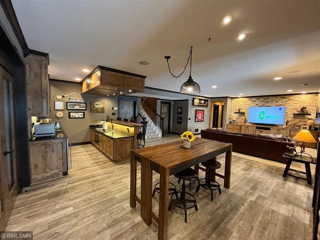 11881 58th Street N, Lake Elmo, MN 55042