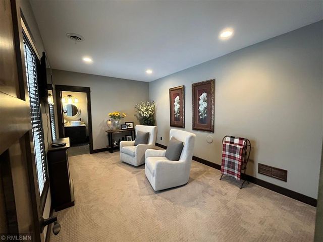 11881 58th Street N, Lake Elmo, MN 55042