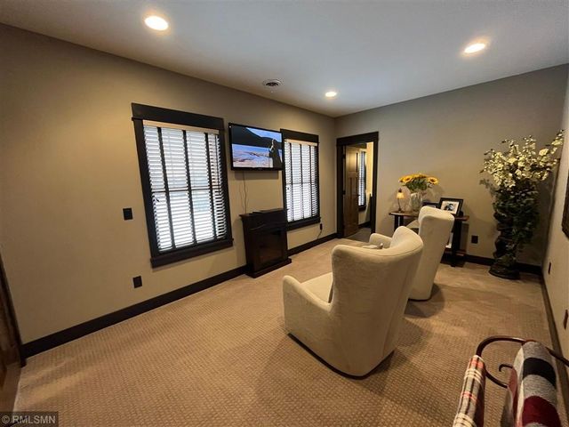 11881 58th Street N, Lake Elmo, MN 55042