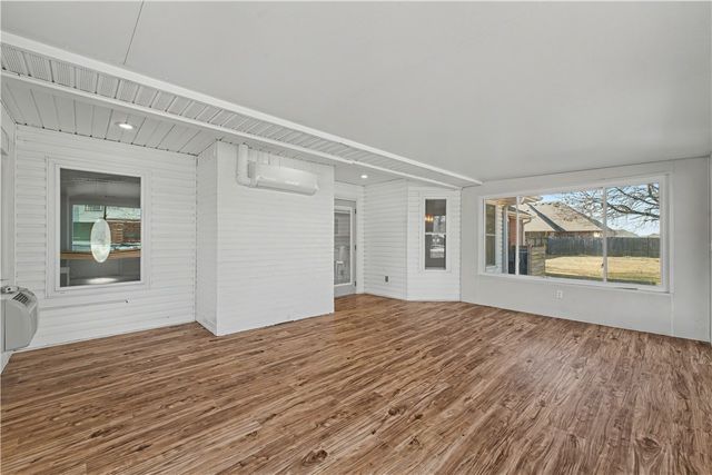 936 Quail RUN, Springdale, AR 72764