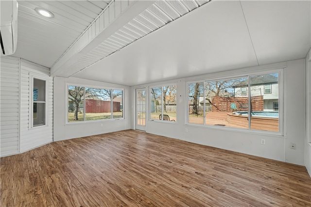 936 Quail RUN, Springdale, AR 72764