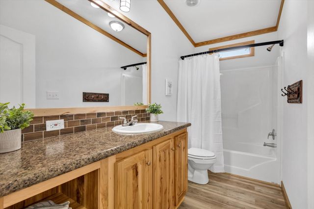 365 County Road 3371, Cleveland, TX 77327